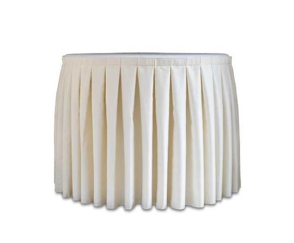 Round table skirting 